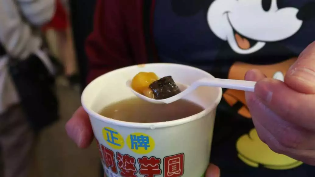 Taro Balls auf der Jiufen Old Street