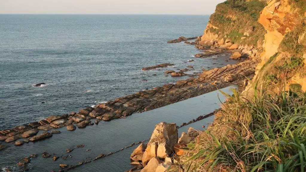 Yehliu Geopark Tofu Rocks