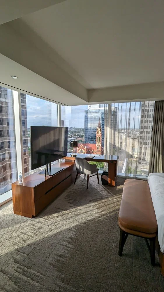 JW Marriott at Dallas Arts District Executive Suite