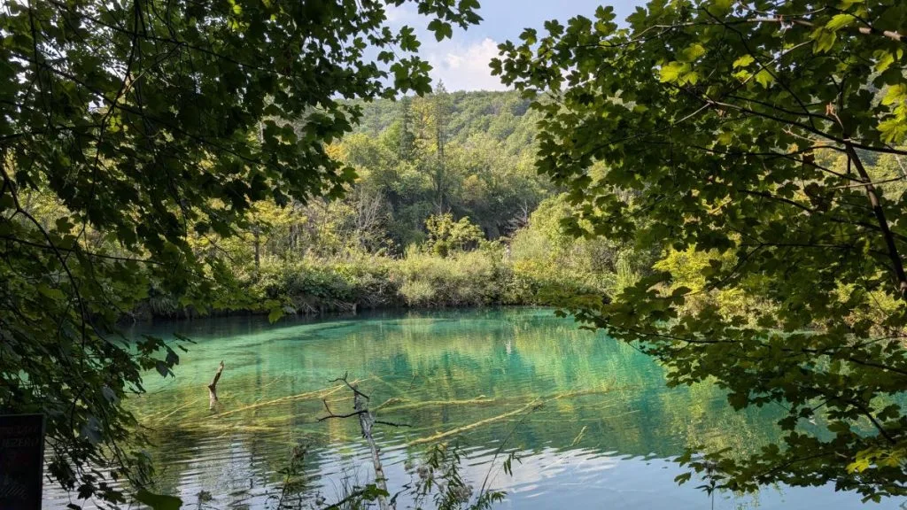 Türkises Wasser im Nationalpark Plitvicer Seen